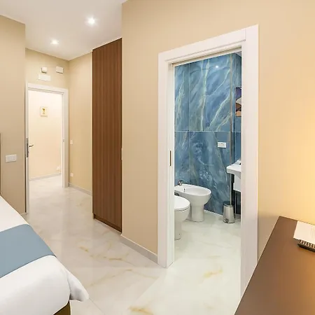 Station House 45 Oda ve Kahvaltı Napoli